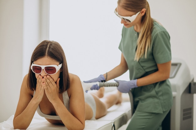 Epilazione laser, terapia di epilazione