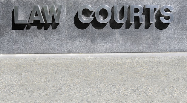 Law courts sign 