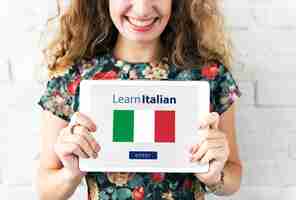 Foto gratuita impara il concetto di educazione online della lingua italiana