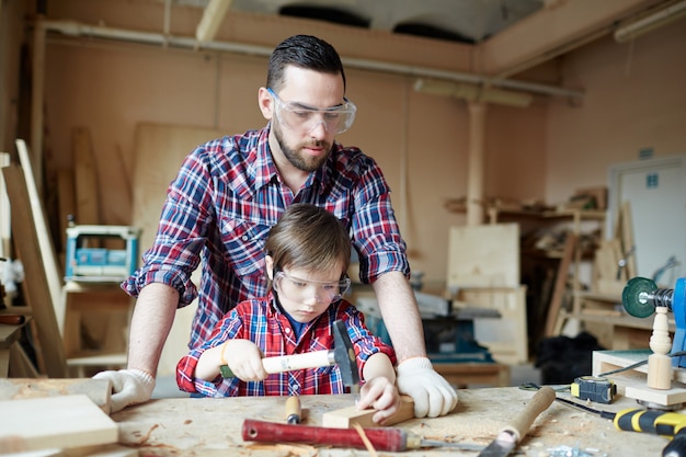 Learning to hammer