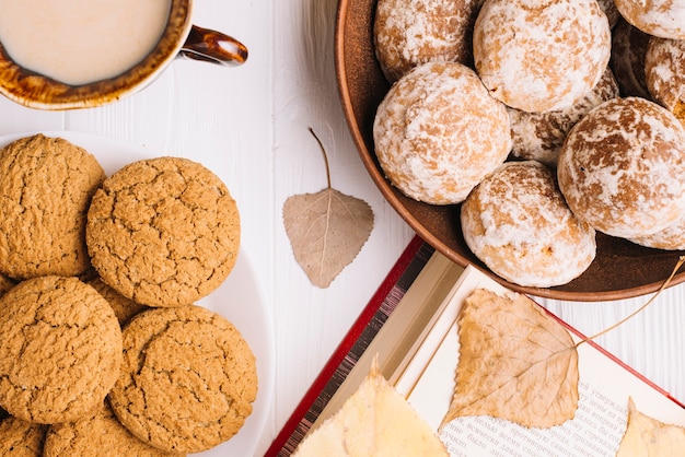 Lascia e prenota vicino a dessert e bevande