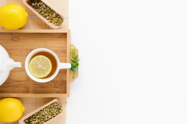 Free photo lemon tea tray with copy space