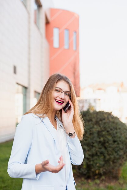 Lifestyle portrait of businesswoman