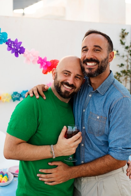 Free photo lifestyle queer couples celebrating birthday