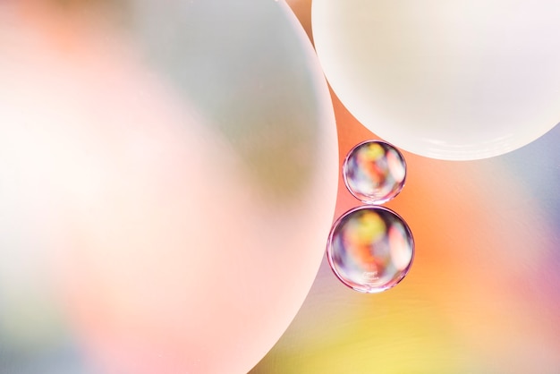 Light bubbles and transparent drops