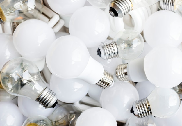 Free photo light bulbs