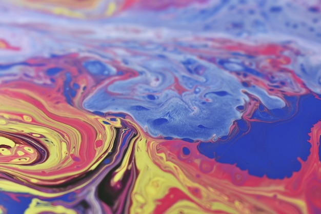 Liquid oil art - great for an artsy or wallpaper