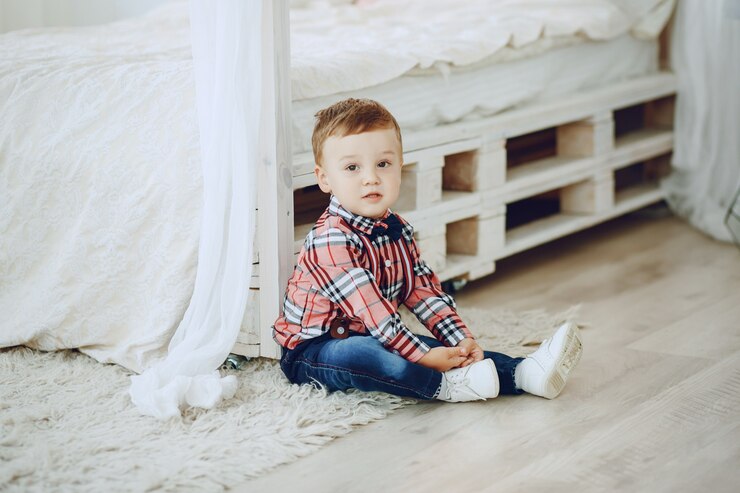 Free Photo little boy