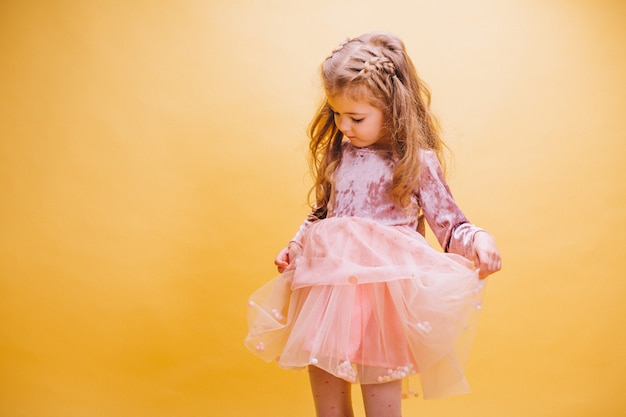 Free photo little girl in cute dress