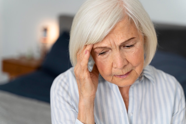 Free Photo lonely woman confronting alzheimer disease