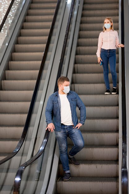 社会的距離概念のロングショット