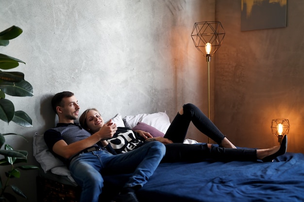 lovely-couple-spending-time-together-home_144627-47248.jpg