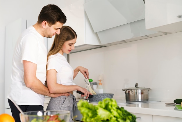 Low angle couple cooking