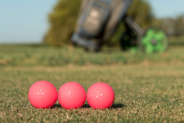 Low angle golf balls