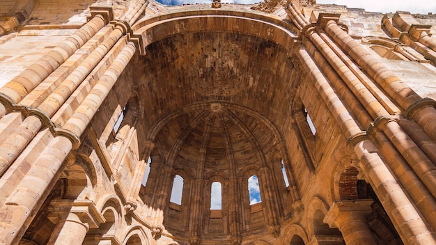 Free photo low angle shot of kloster moreruela granja spain