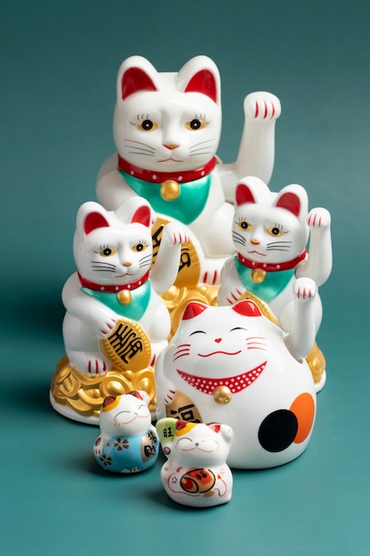 Lucky cats arrangement with green background