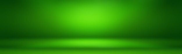 Бесплатное фото Роскошный простой зеленый градиент абстрактный фон студии пустая комната с пространством для вашего текста и изображения