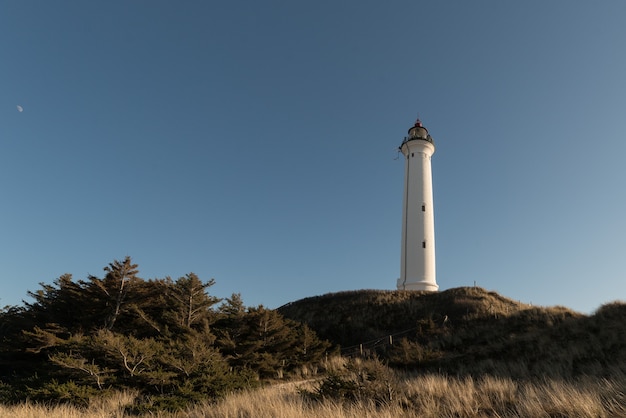 Free photo lyngvig lighthouse in hvide sande, denmark