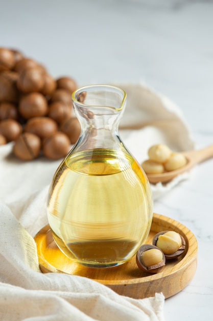 Free photo macadamia oil for relaxing treatment