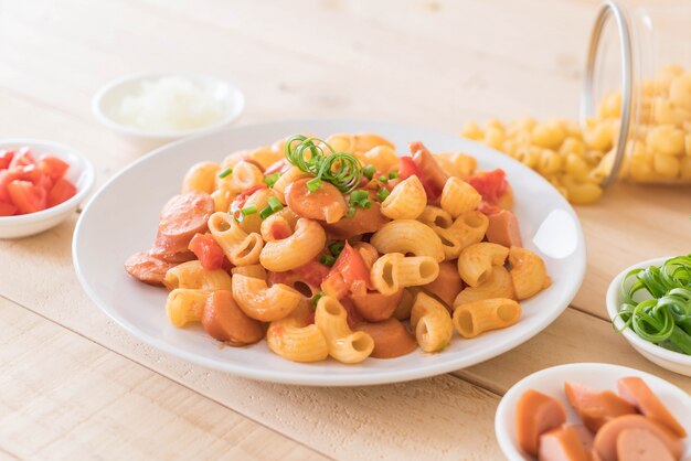 macaroni with sausage