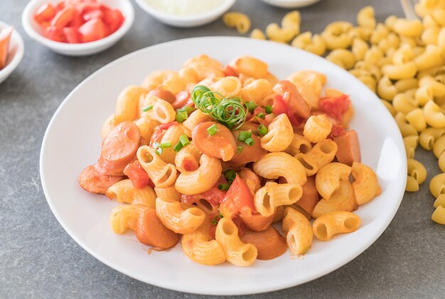 macaroni with sausage