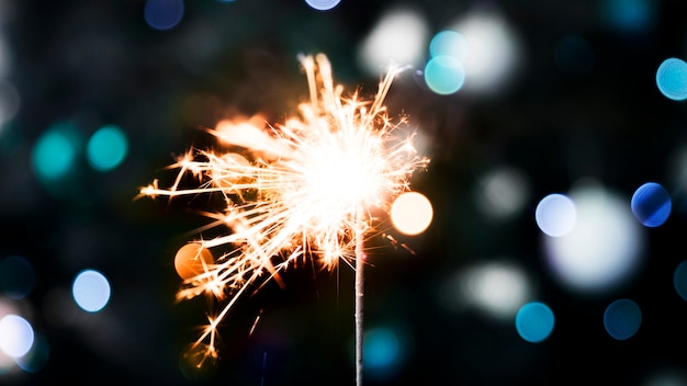 Foto gratuita magic christmas sparkler