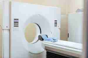 Free photo magnetic resonance imaging machine in the hospital