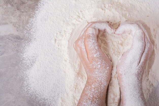 Making all purpose flour for dough.
