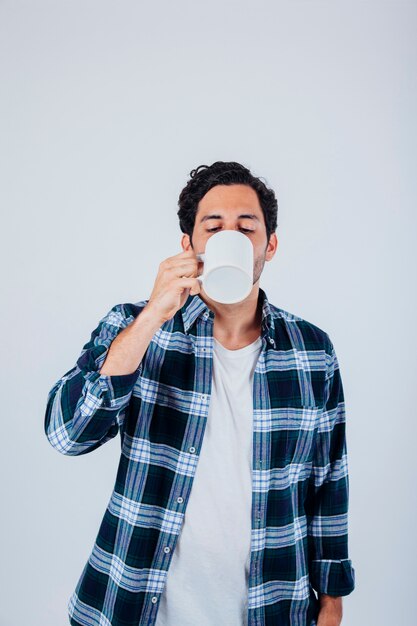 Man drinking coffee