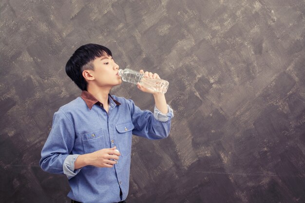 男の飲料水