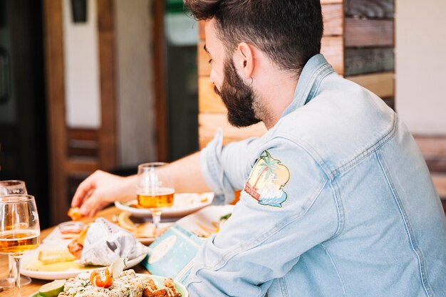 Man eating in restaurant