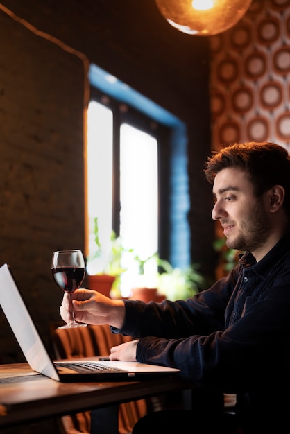 Man enjoying his virtual date