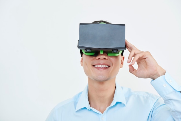 Man enjoying vr glasses