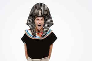 無料写真 白で怒りと欲求不満を叫び、叫んで古代エジプトの衣装を着た男