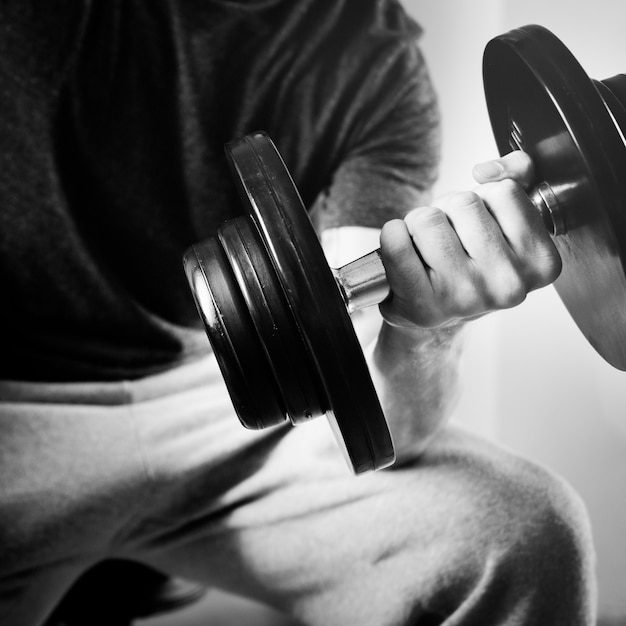 A man lifting weights