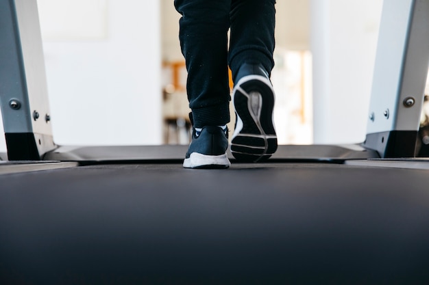 Free photo man working out in the gym