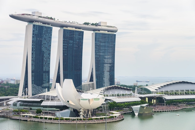 Free photo marina bay sand building