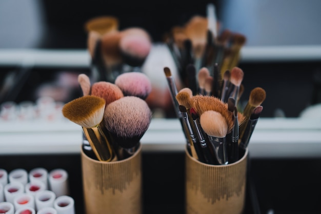 Free photo master class make-up. makeup brushes