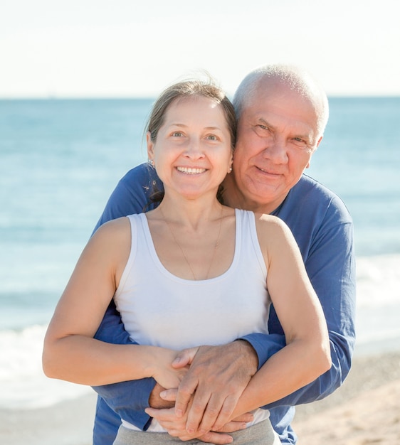 Free photo mature couple at sea vacation