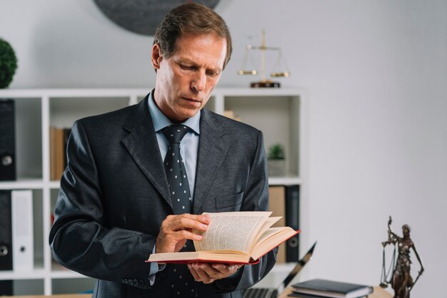 Inside Legal Insights Expert Guide