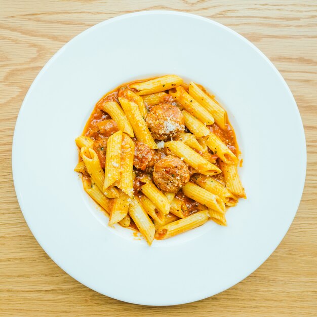 Meatball pasta with sauce