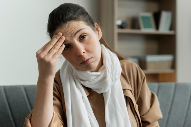 Foto gratuita teleconsulto medico per paziente malato a domicilio