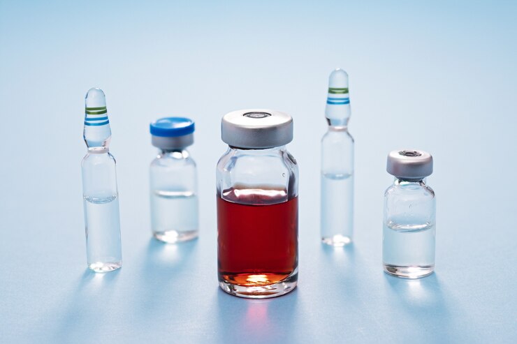 Free Photo medicine and vaccine bottles