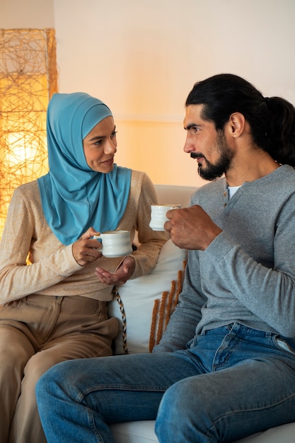 Free photo medium shot couple relaxing together