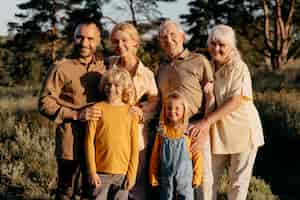 Free photo medium shot family posing together