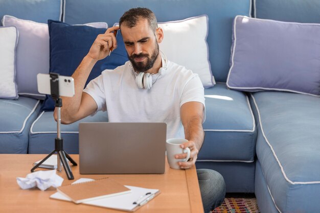 Men more emotional at work