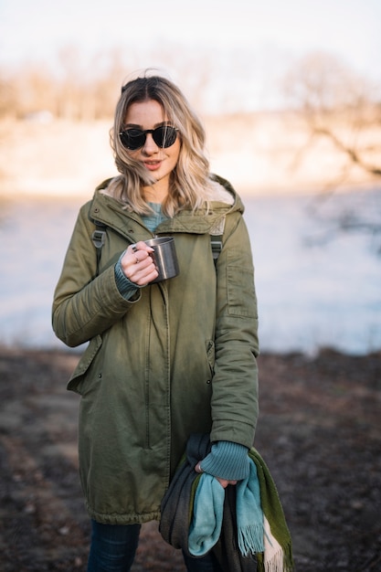 Medium shot posing woman