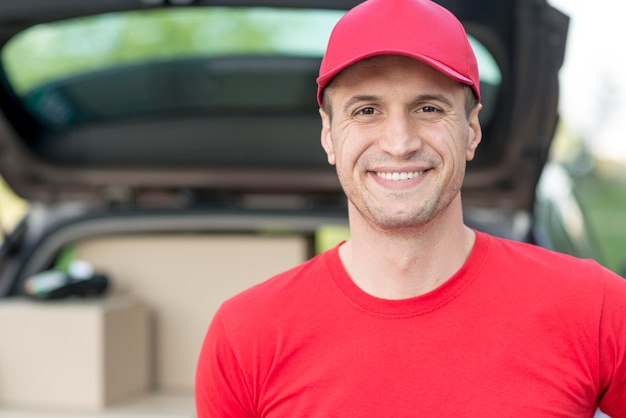 Medium shot smiley man with hat