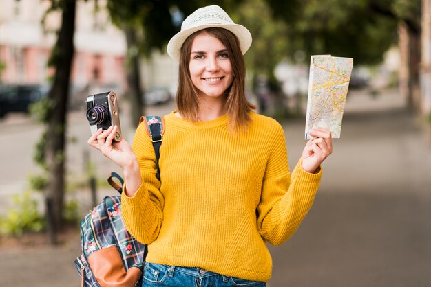 Medium shot of smiley woman