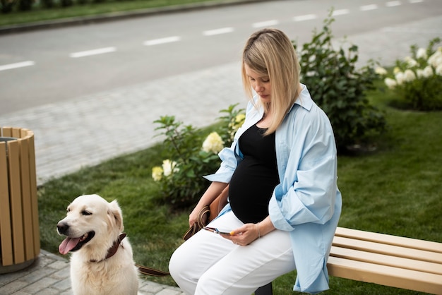 Medium shot woman sitting on bench